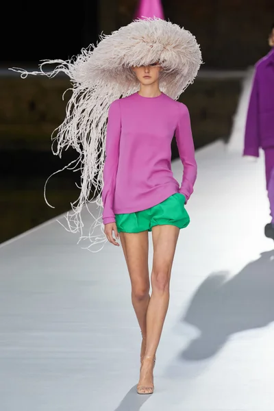 Look 54